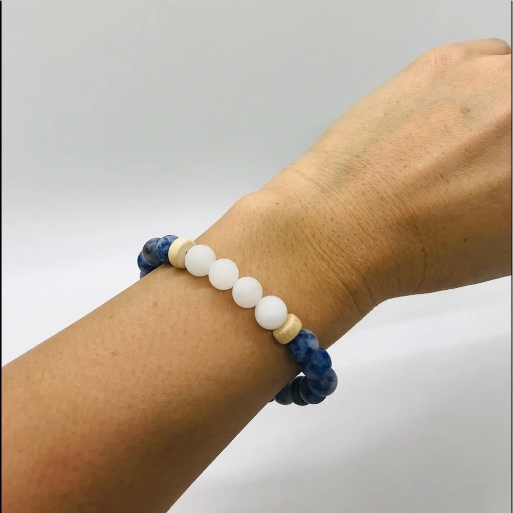 Handmade Snow Quartz & Matte Sodalite Gemstone Bracelet - Picture 2 of 5